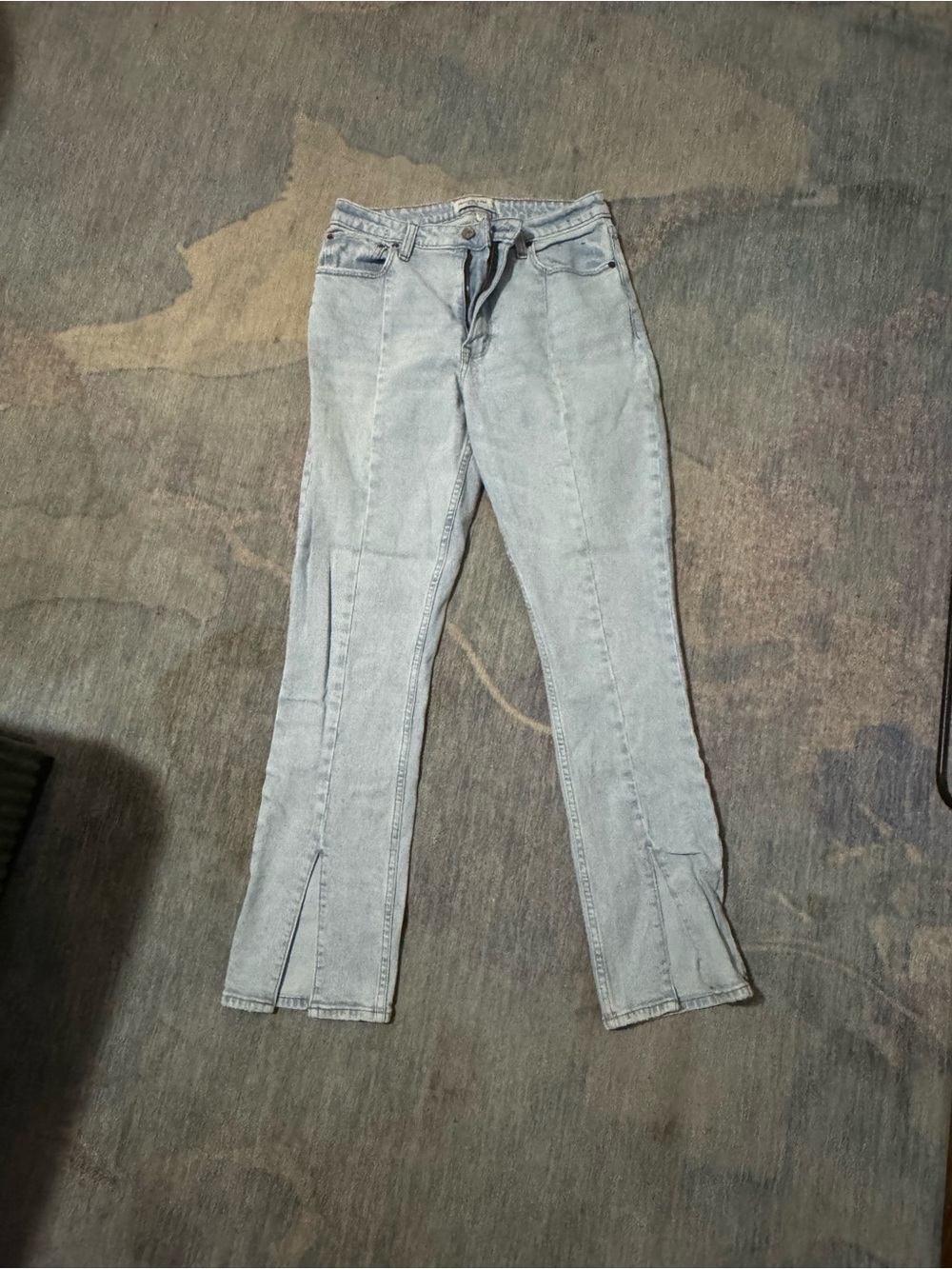 Abercrombie Women's Light Wash Split-Hem Jeans Curve Love